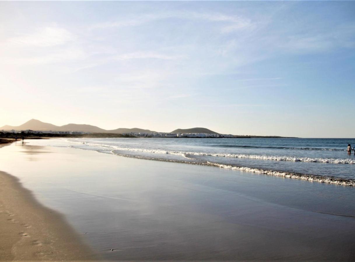 Canaryislandshost L Famara Surfer Exteriér fotografie